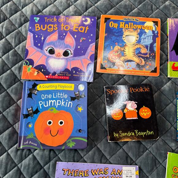 Halloween Board and regular book Bundle - Picture 5 of 6